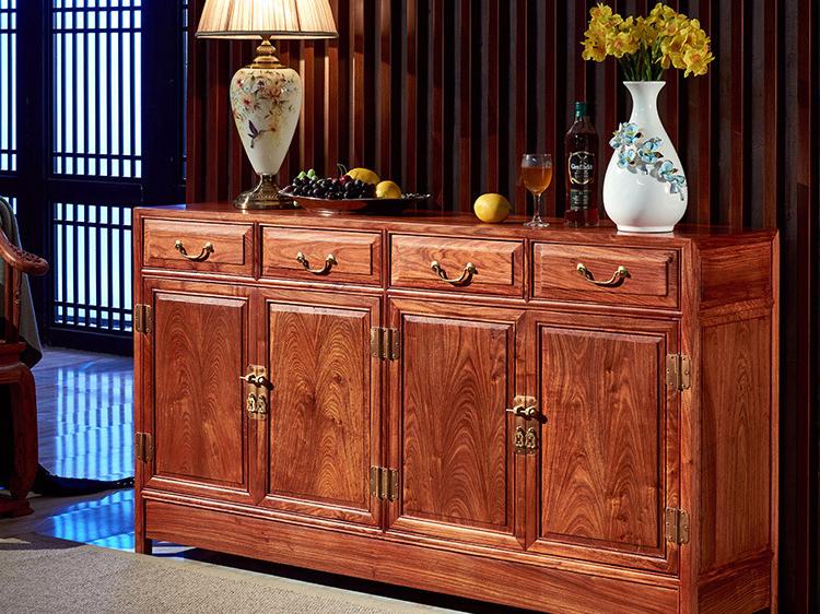 缅甸花梨木餐柜的价格是多少 缅甸花梨木有什么特点